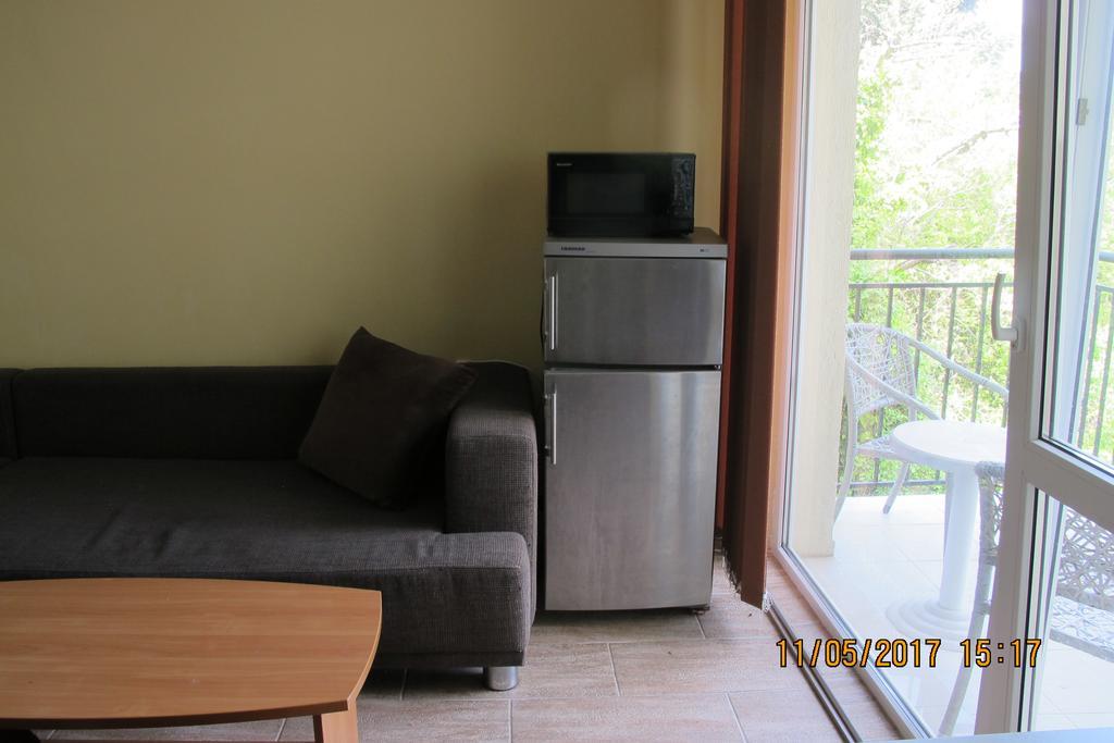Complex Ruzh Apartments Sables d'or Extérieur photo