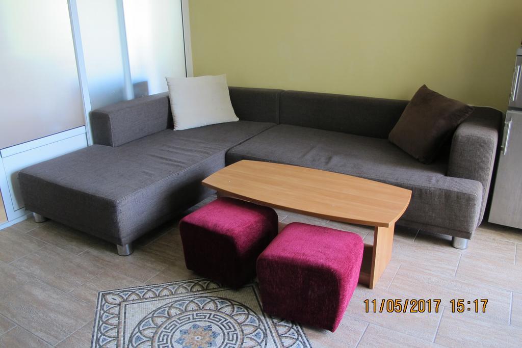 Complex Ruzh Apartments Sables d'or Extérieur photo