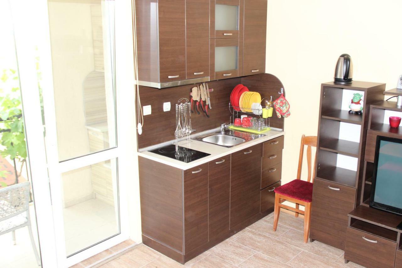 Complex Ruzh Apartments Sables d'or Extérieur photo